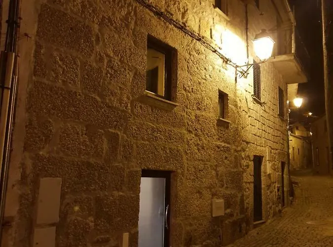 Casa Frade * Sabugueiro (Guarda)